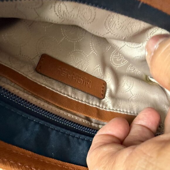 Michael Kors Kempton Handbag Zip Front Crossbody Bag Navy Blue Brown - Picture 5 of 10